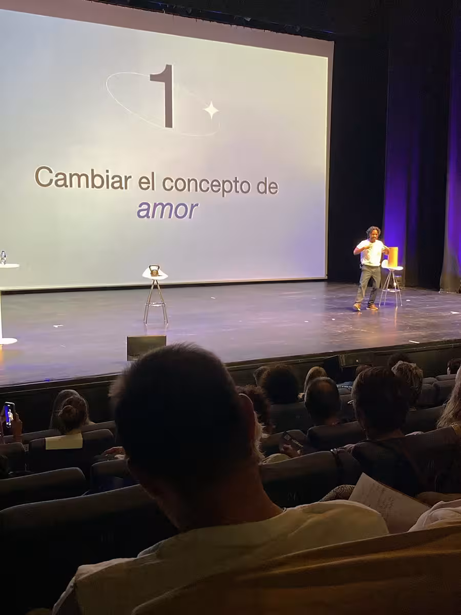 Cambia-el-concepto-del-amor-Sebastian-Trujillo